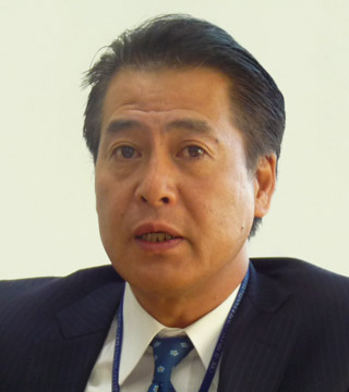 大原　泉氏