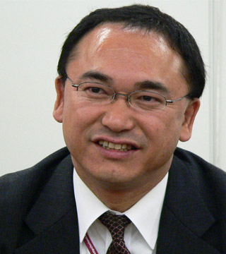 鈴木　克宏氏